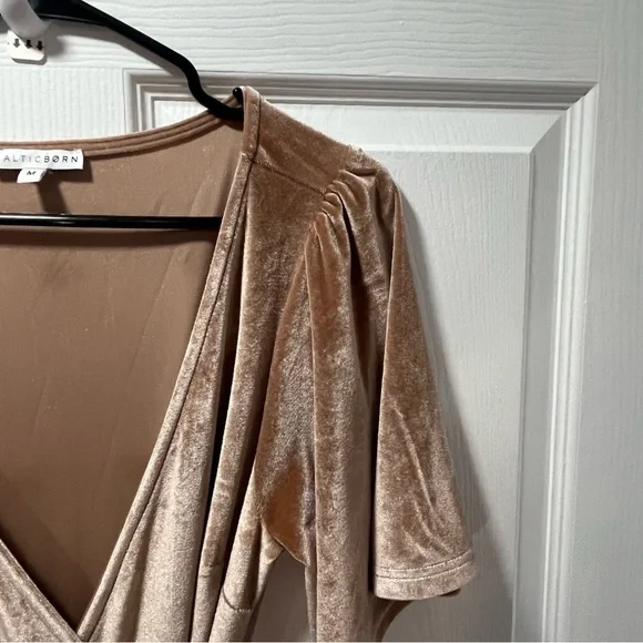 Baltic Born Meghan Velvet Wrap Maxi Dress Champagne Stretch Bridesmaid Event M - Picture 9 of 11